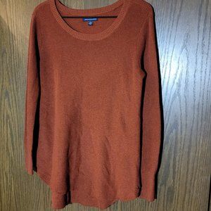 EUC American Eagle Outfitters Rust Sweater Size Medium
